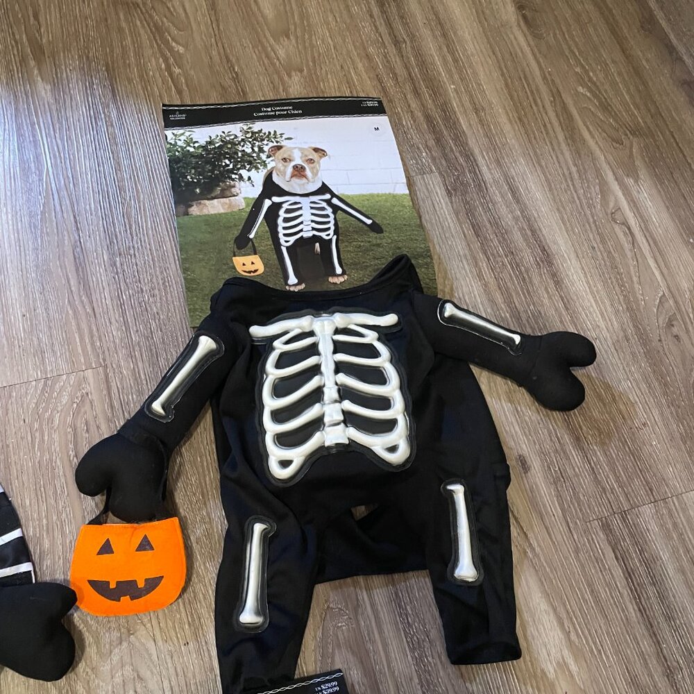 Dog Costumes - Picture 7 of 9